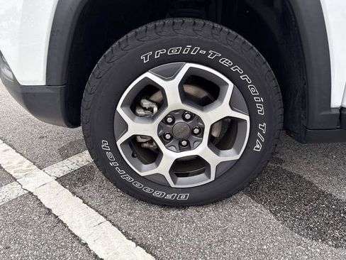 Used 2022 Jeep Compass Trailhawk w/ Trailhawk Elite Group image 35