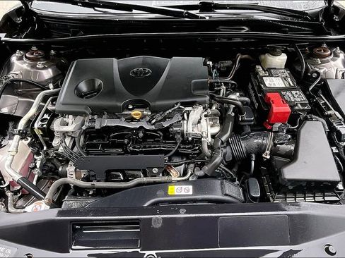 Used 2020 Toyota Camry SE FWD image 30