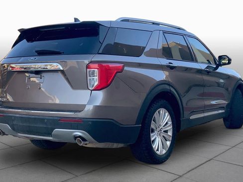Used 2021 Ford Explorer Limited w/ Equipment Group 301A RWD image 13