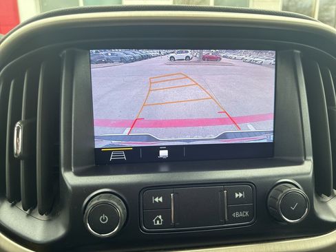 Used 2021 GMC Canyon Denali image 11