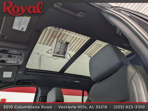 Used 2023 Chevrolet Tahoe LT image 27