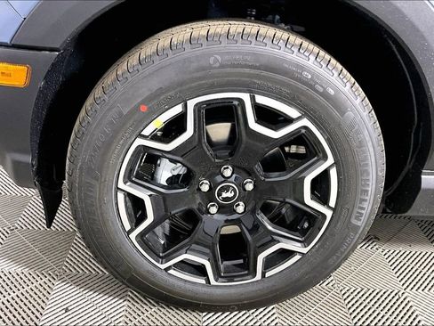 New 2026 Ford Bronco Sport Outer Banks w/ Outer Banks Tech Package+ AWD/4WD image 11