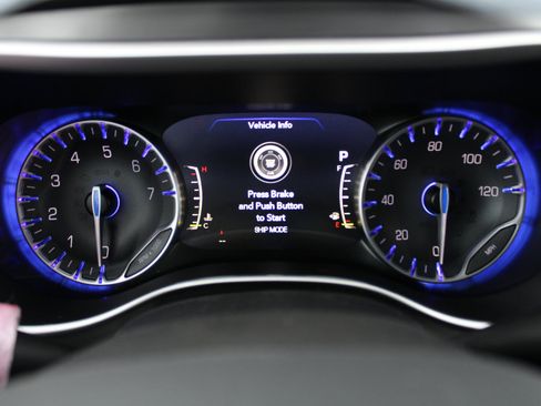 New 2026 Chrysler Pacifica Select image 9