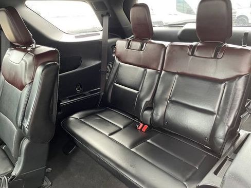 Certified 2020 Ford Explorer Platinum w/ Premium Technology Package AWD/4WD image 49