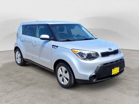Used 2015 Kia Soul FWD image 7