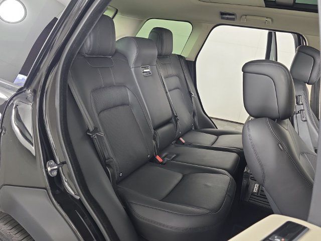 Used 2020 Land Rover Range Rover HSE AWD/4WD image 29