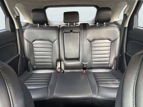 Used 2024 Ford Edge SEL image 17