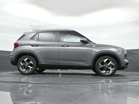 Certified 2023 Hyundai Venue SEL FWD image 42