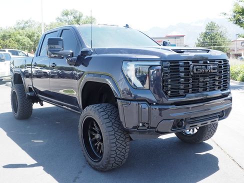 Used 2026 GMC Sierra 3500 Denali w/ Technology Package AWD/4WD image 3
