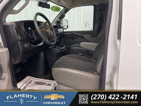 Used 2021 Chevrolet Express 2500 w/ Driver Convenience Package image 9