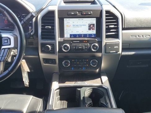 Used 2021 Ford F250 Lariat image 20