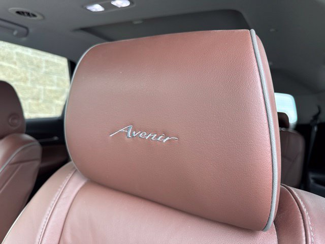 Used 2018 Buick Enclave Avenir w/ Avenir Technology Package AWD/4WD image 22