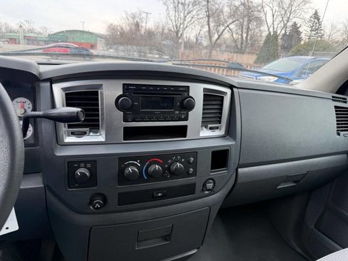Used 2008 Dodge Ram 1500 Truck SLT image 8