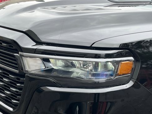 New 2026 RAM 1500 Express AWD/4WD image 11