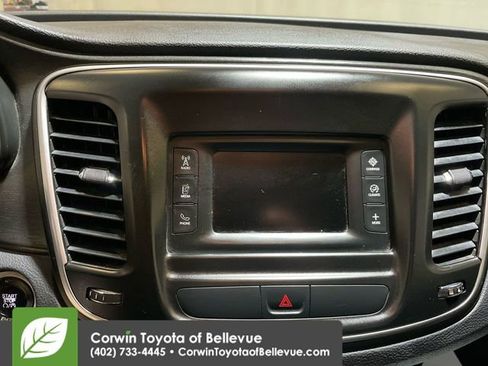 Used 2016 Chrysler 200 Limited image 16