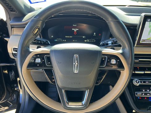 Used 2022 Lincoln Corsair Reserve w/ Elements Package image 44