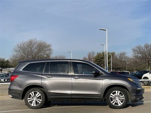Used 2017 Honda Pilot EX-L image 3