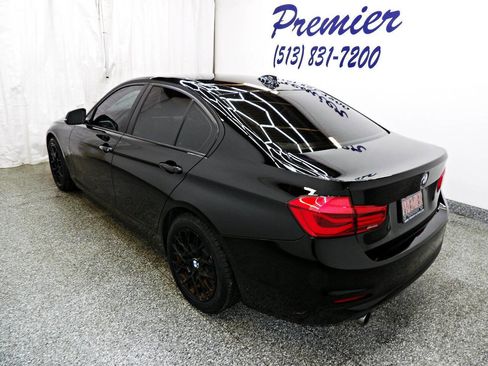 Used 2018 BMW 320i Sedan image 4