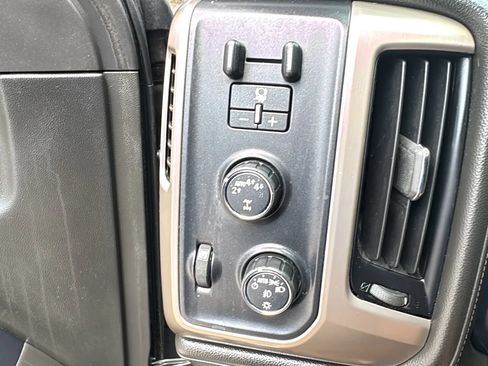 Used 2017 GMC Sierra 1500 Denali w/ Denali Ultimate Package AWD/4WD image 18