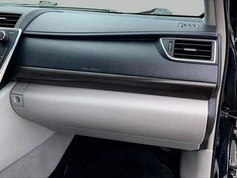 Used 2015 Toyota Camry LE FWD image 18