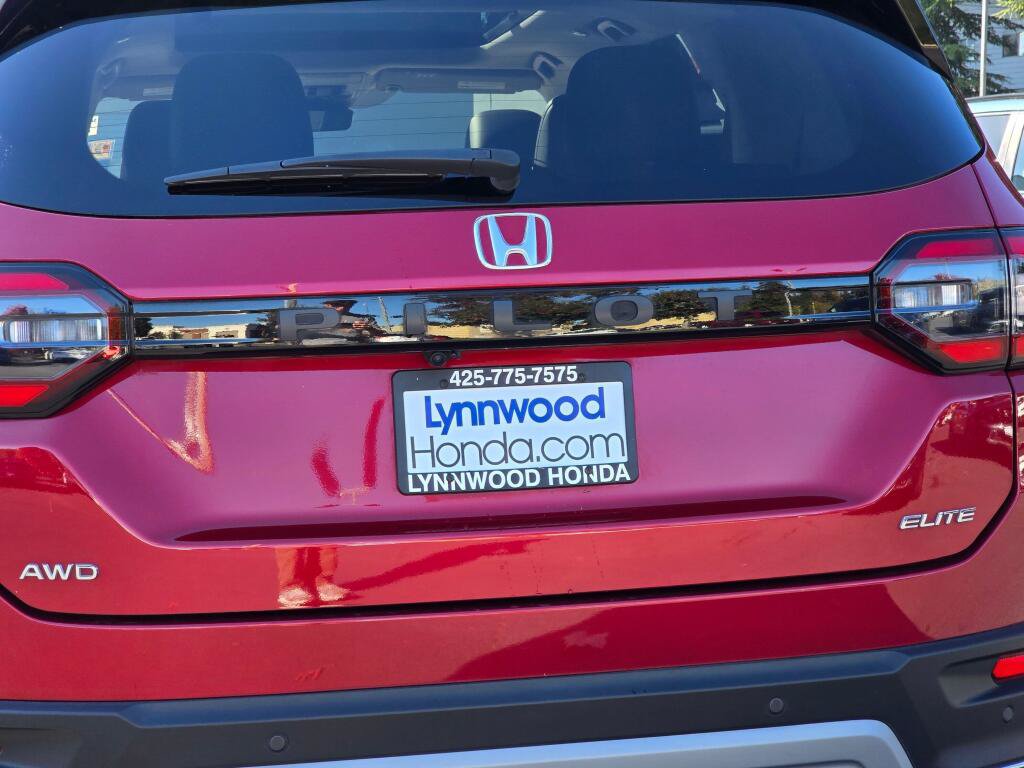 Certified 2023 Honda Pilot Elite image 14