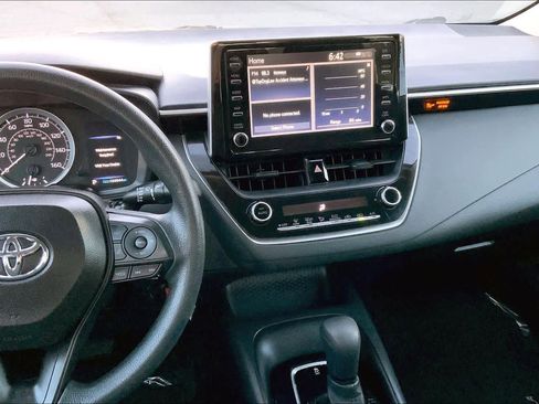 Used 2020 Toyota Corolla LE image 6
