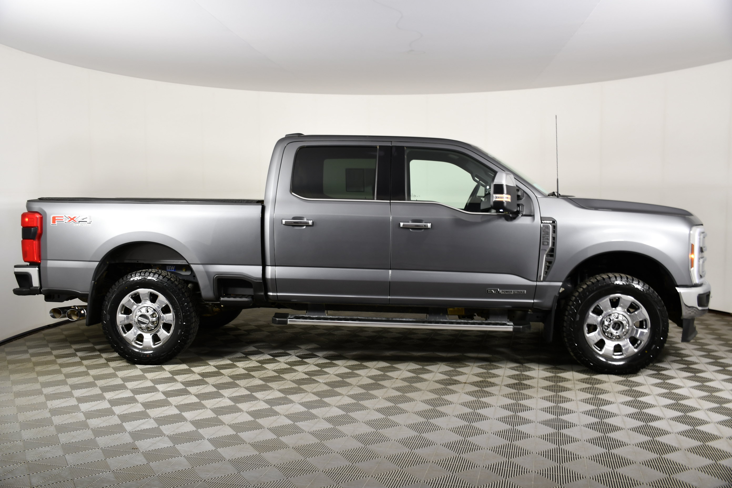 Used 2024 Ford F350 Lariat w/ Chrome Package AWD/4WD image 5