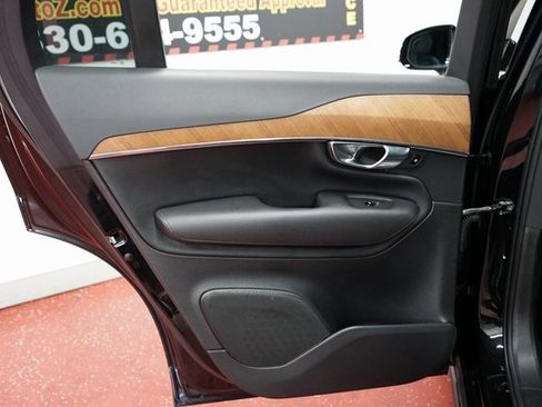Used 2022 Volvo XC90 T6 Momentum image 44