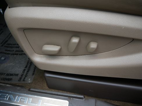 Used 2015 GMC Sierra 3500 Denali w/ Duramax Plus Package image 19