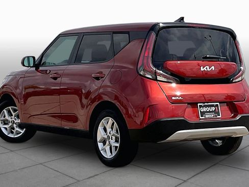 Used 2024 Kia Soul LX w/ Option Group 015 FWD image 11