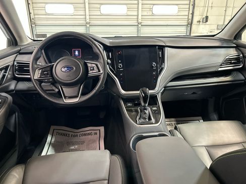 Used 2020 Subaru Outback Onyx Edition XT AWD/4WD image 4