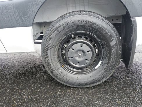 New 2025 Mercedes-Benz Sprinter 2500 image 10