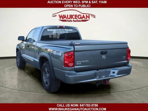Used 2006 Dodge Dakota SLT w/ Trailer Tow Group AWD/4WD image 4