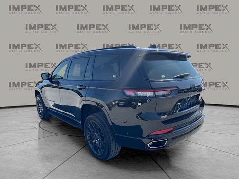 Used 2025 Jeep Grand Cherokee L Summit AWD/4WD image 3