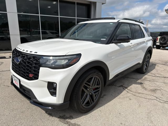 Used 2025 Ford Explorer ST w/ Sun And Sound Package AWD/4WD image 3