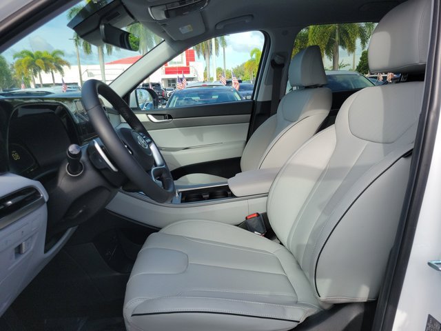 Certified 2025 Hyundai Palisade SEL FWD image 14