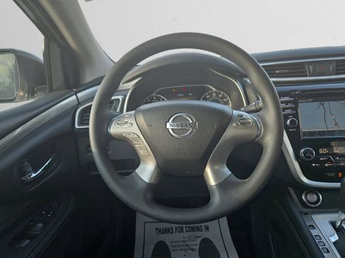 Used 2018 Nissan Murano S image 12