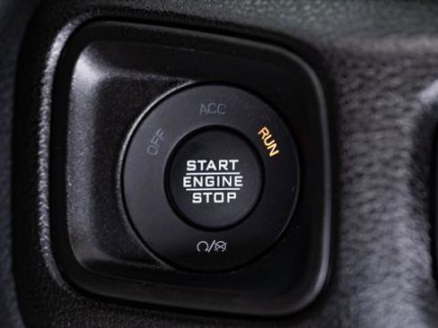 Used 2026 Jeep Gladiator Sport AWD/4WD image 30
