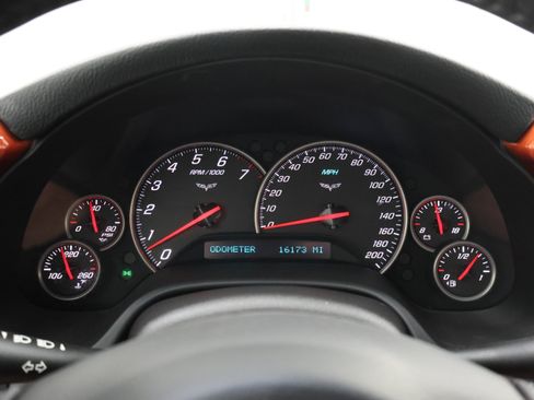 Used 2005 Chevrolet Corvette Convertible w/ Preferred Equipment Group RWD image 9