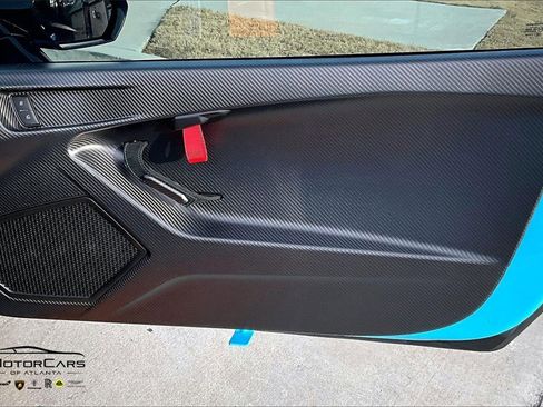 Used 2022 Lamborghini Huracan STO image 22