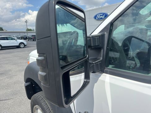Used 2015 Ford F550 4x4 Regular Cab Super Duty image 23