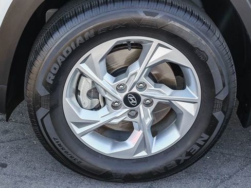 Certified 2024 Hyundai Tucson SEL FWD image 9