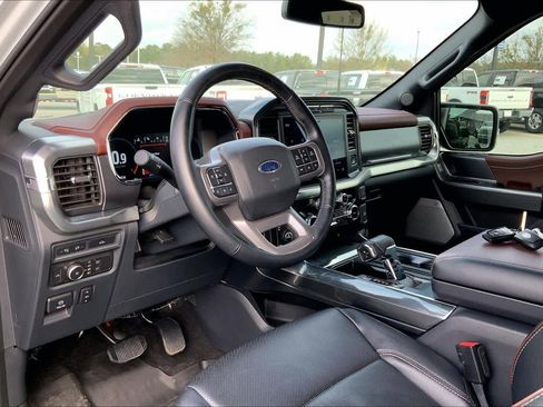 Used 2022 Ford F150 Lariat image 16