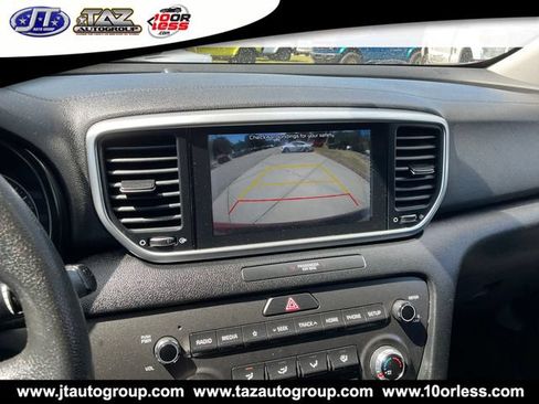Used 2020 Kia Sportage LX AWD/4WD image 18