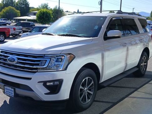 Used 2019 Ford Expedition XLT w/ Equipment Group 201A image 4
