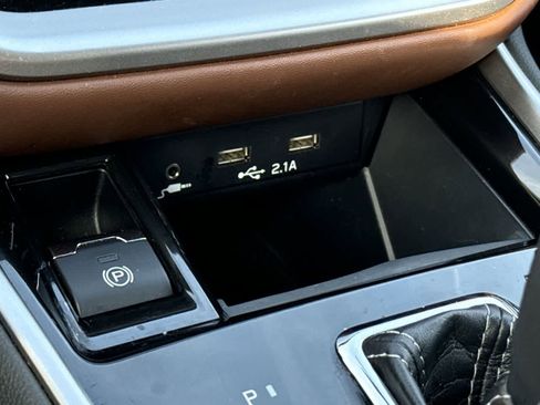 Used 2020 Subaru Outback Touring XT image 26