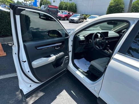 Used 2024 Honda CR-V EX-L image 19