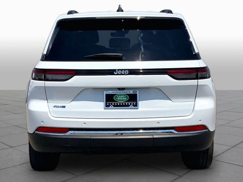 Used 2023 Jeep Grand Cherokee 4WD 4xe w/ Luxury Tech Group II image 5