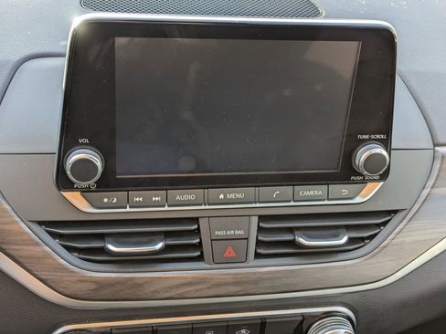 Used 2024 Nissan Altima 2.5 SV FWD image 29