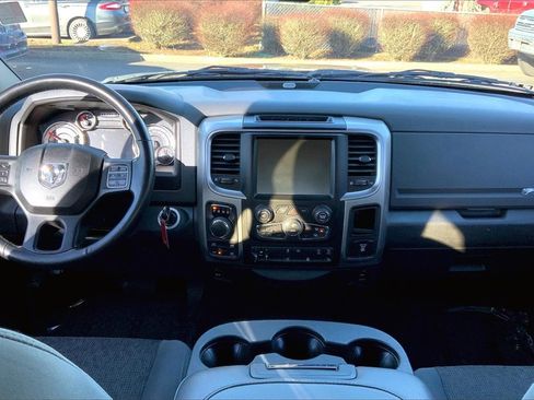 Used 2017 RAM 1500 Big Horn image 15